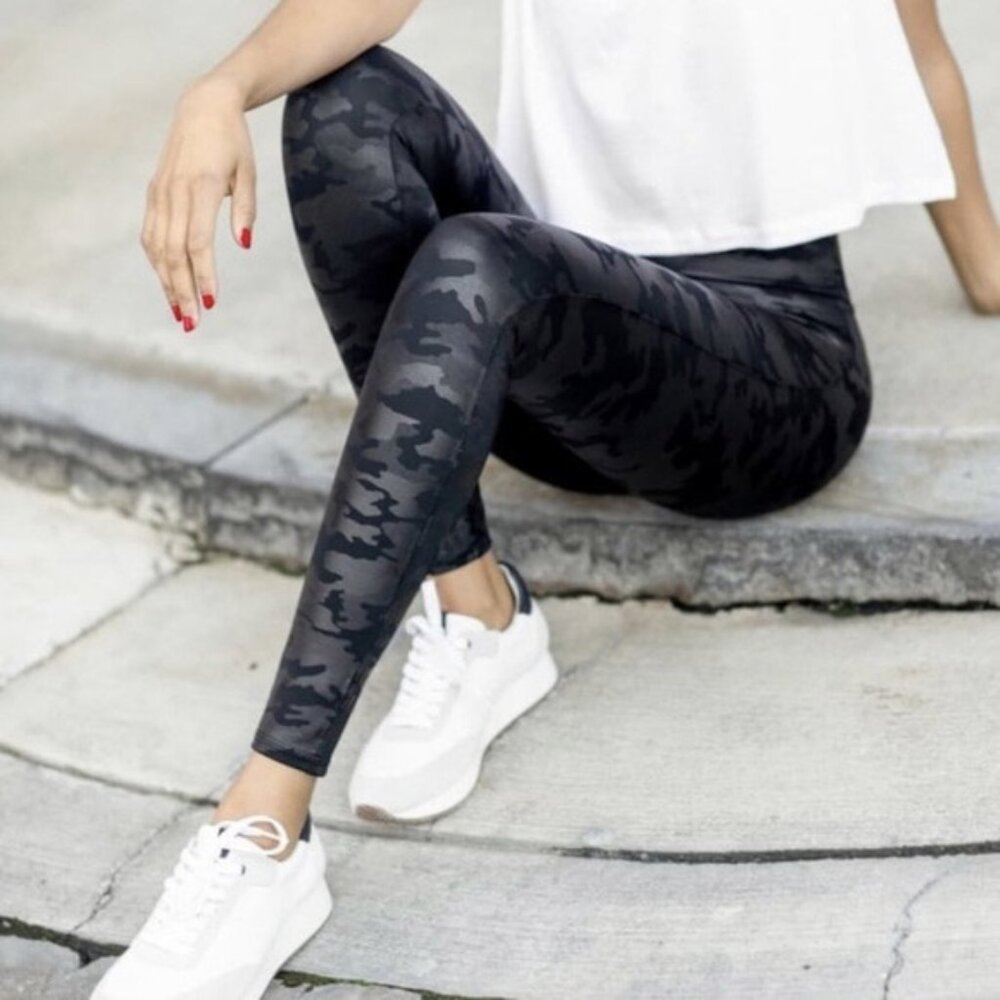 SPANX Faux Leather Camo Legging S High Waist Stretchy Disco Pants Black Slimming